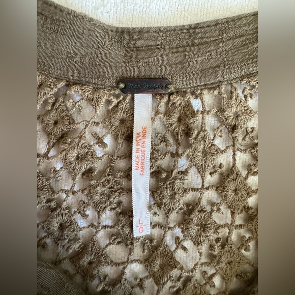 CLOSET CLEAR OUT: Free People Oversized Olive Button Down - Picture 3 of 7